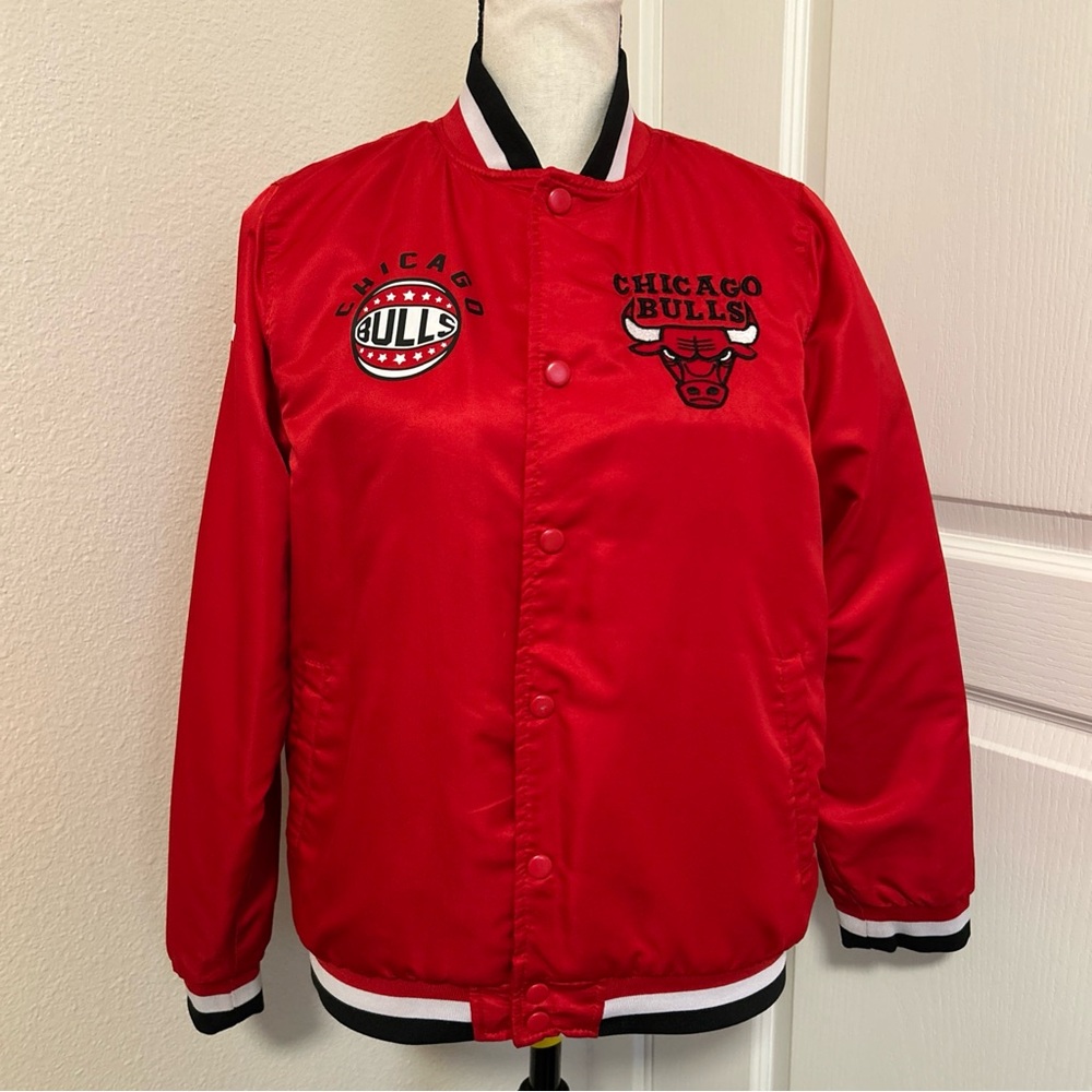 NBA Red Quilted Jacket/ Chicago Bulls Youth